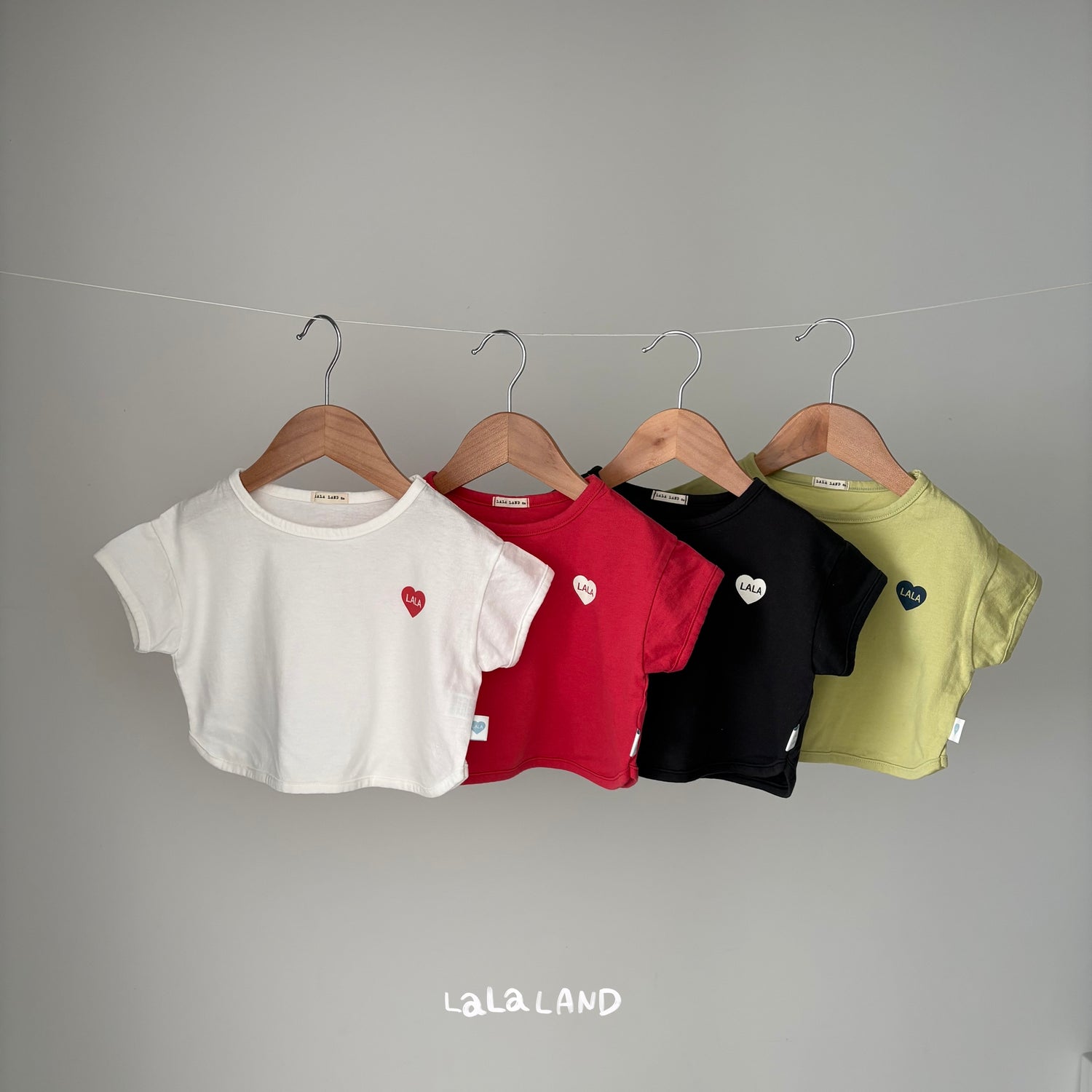 bebe heart label tee-lalaland-78