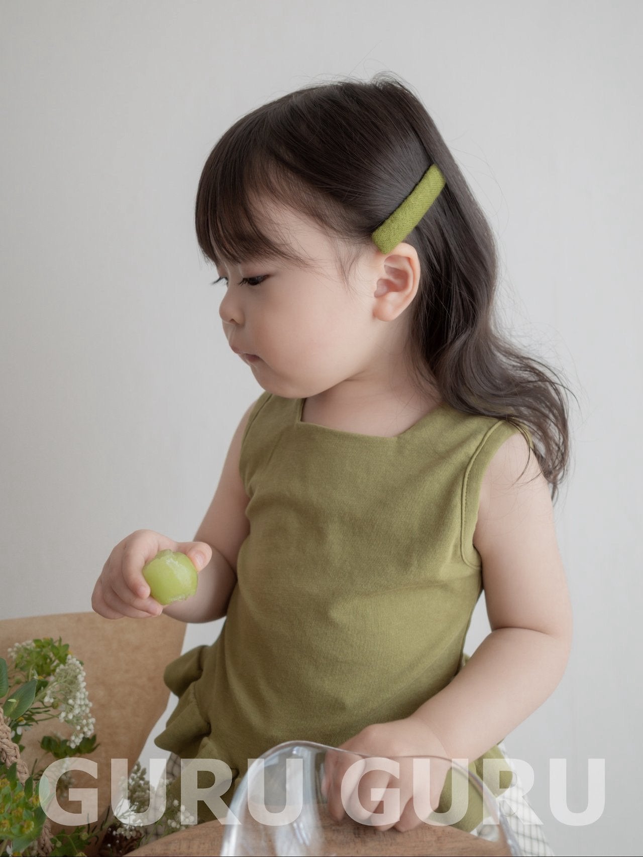 ｜即納｜frill sleeveless / guruguru