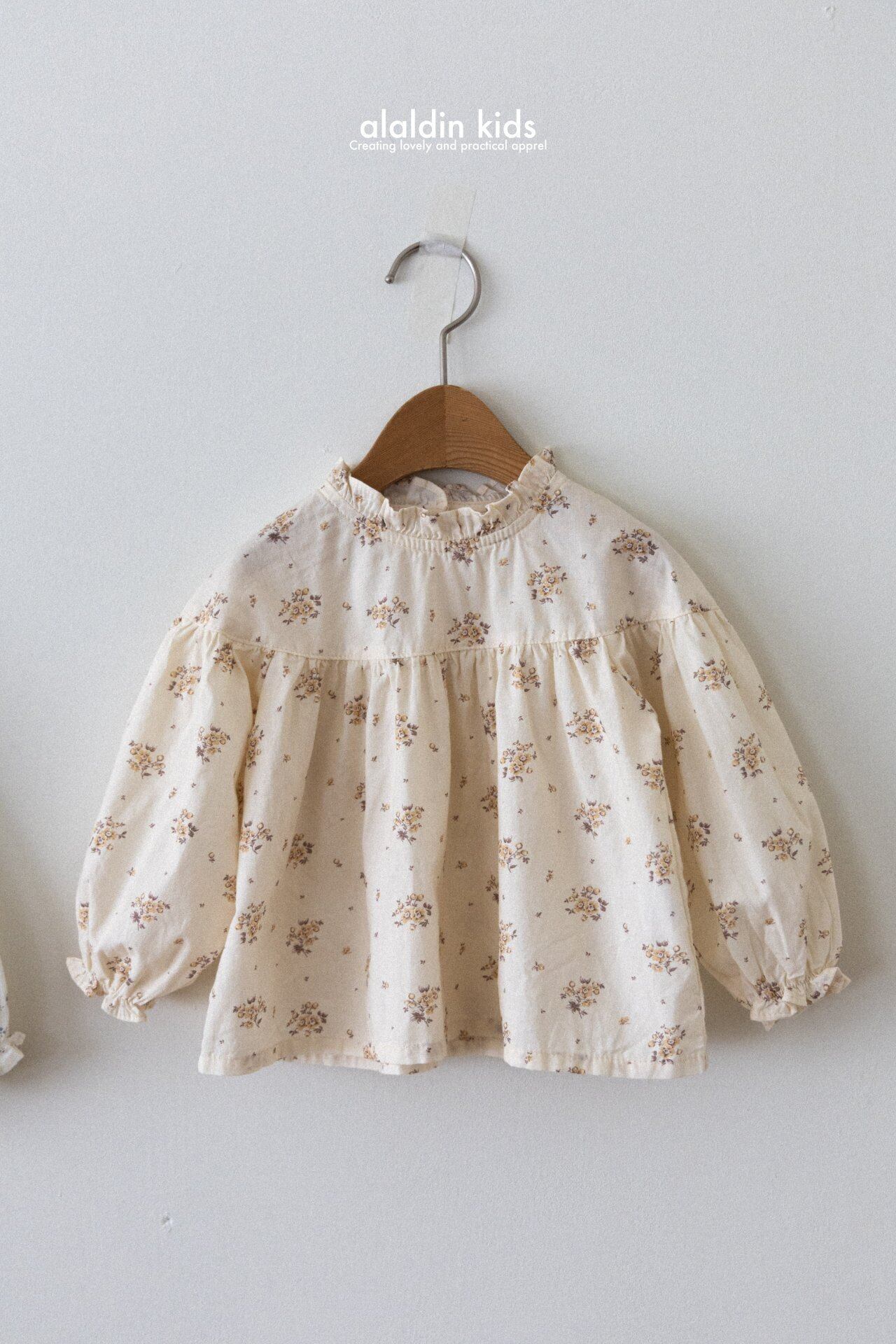 ｜即納｜ Flower yoke blouse / aladin
