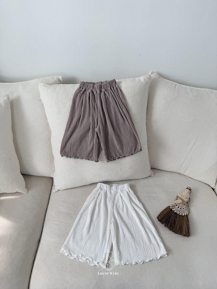 pleated pants / lovin -11