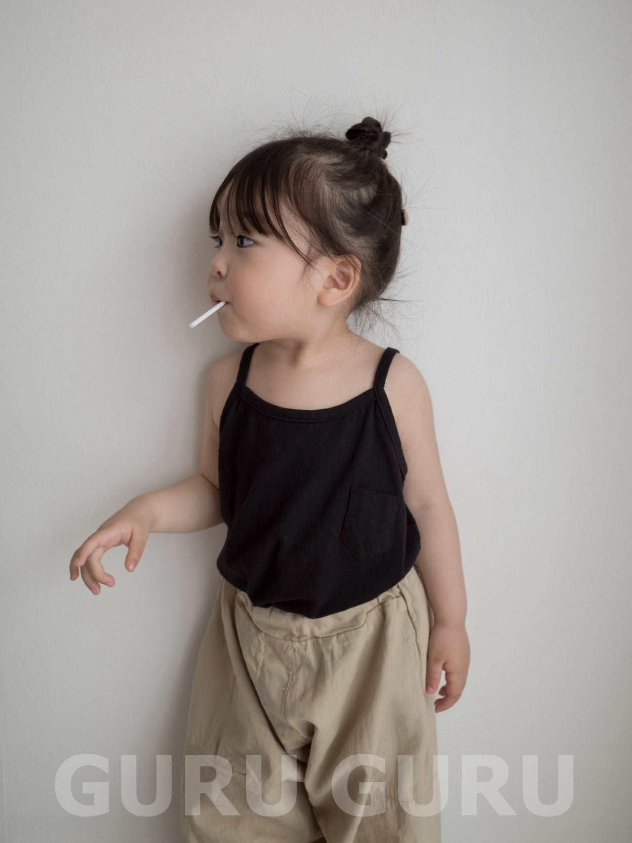 sleeveless top-guruguru/2-1