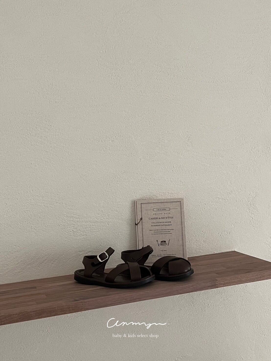 ｜即納｜classical cross sandals
