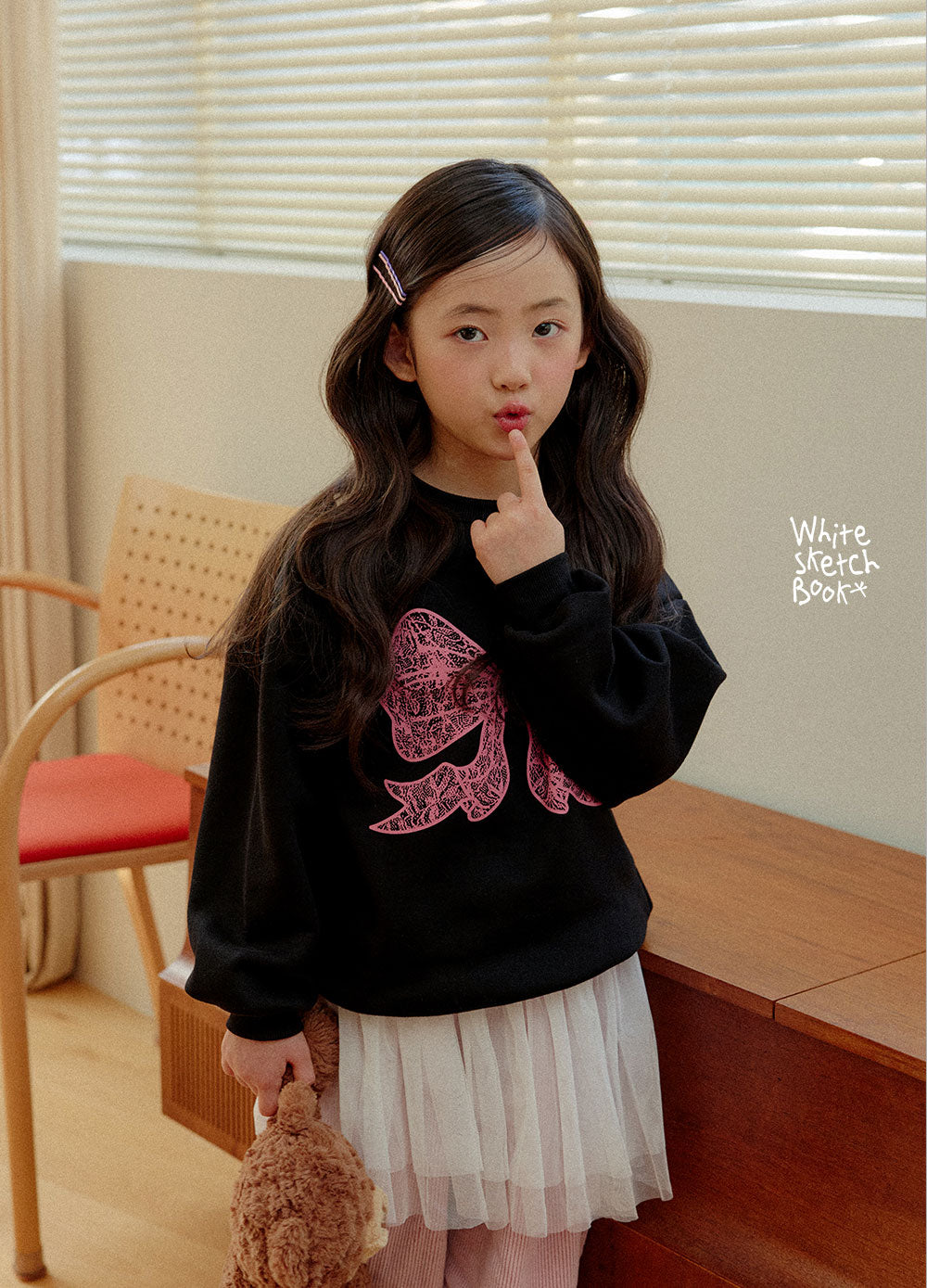 Lily Ribbon Brushed Sweatshirt-white sketch book-21
