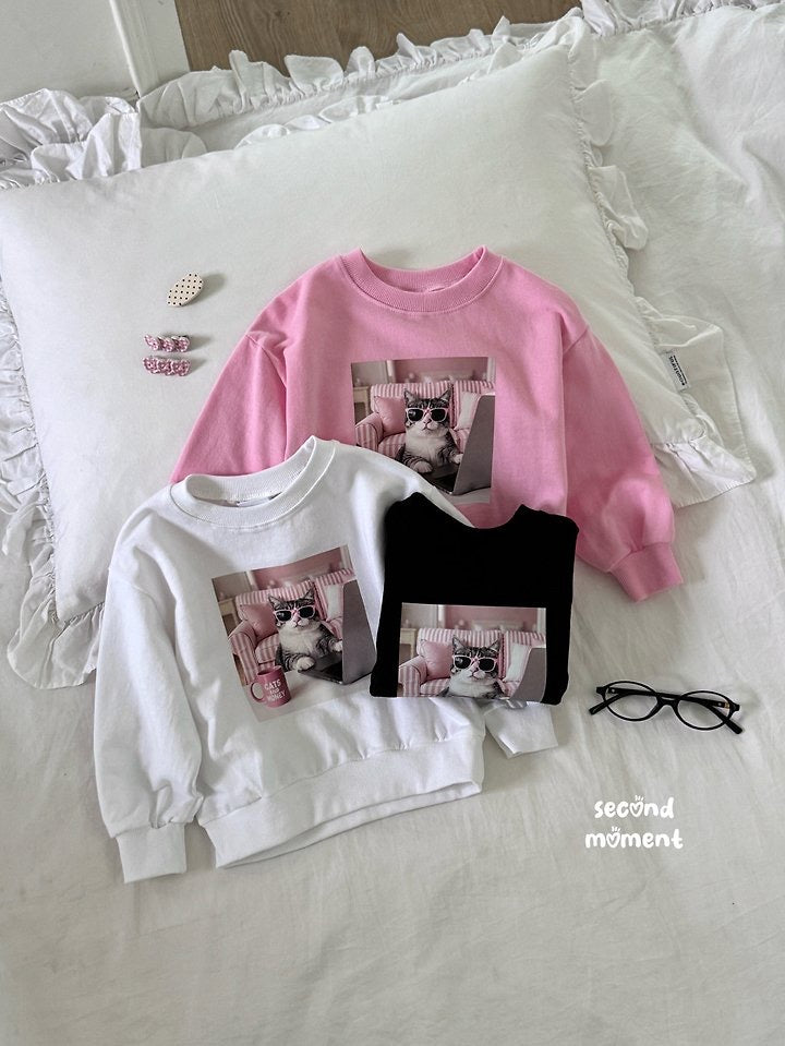 Cat Sweatshirt-second moment-19
