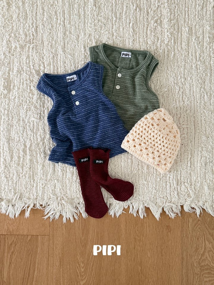 Soft Sleeveless Top-pipi-9