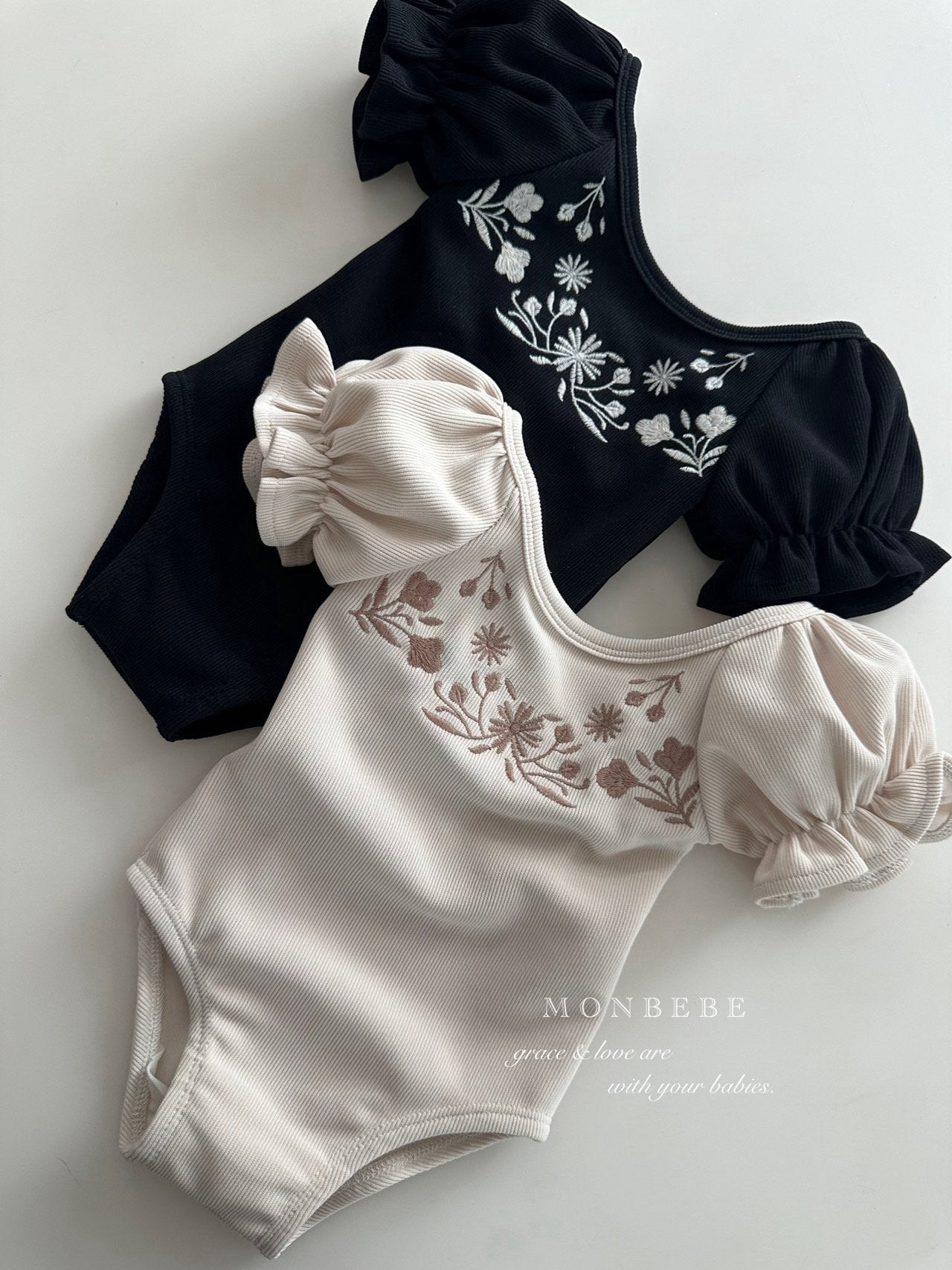 Daisy Swimsuit-monbebe-4-1