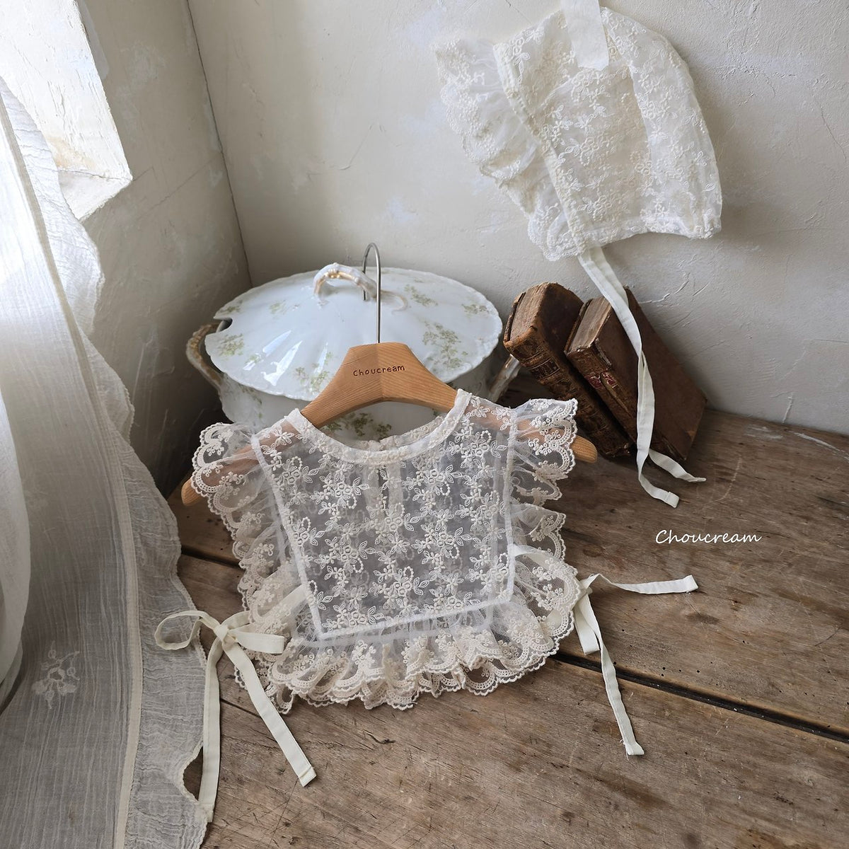 Lace Frill Vest-CHOUCREAM-15