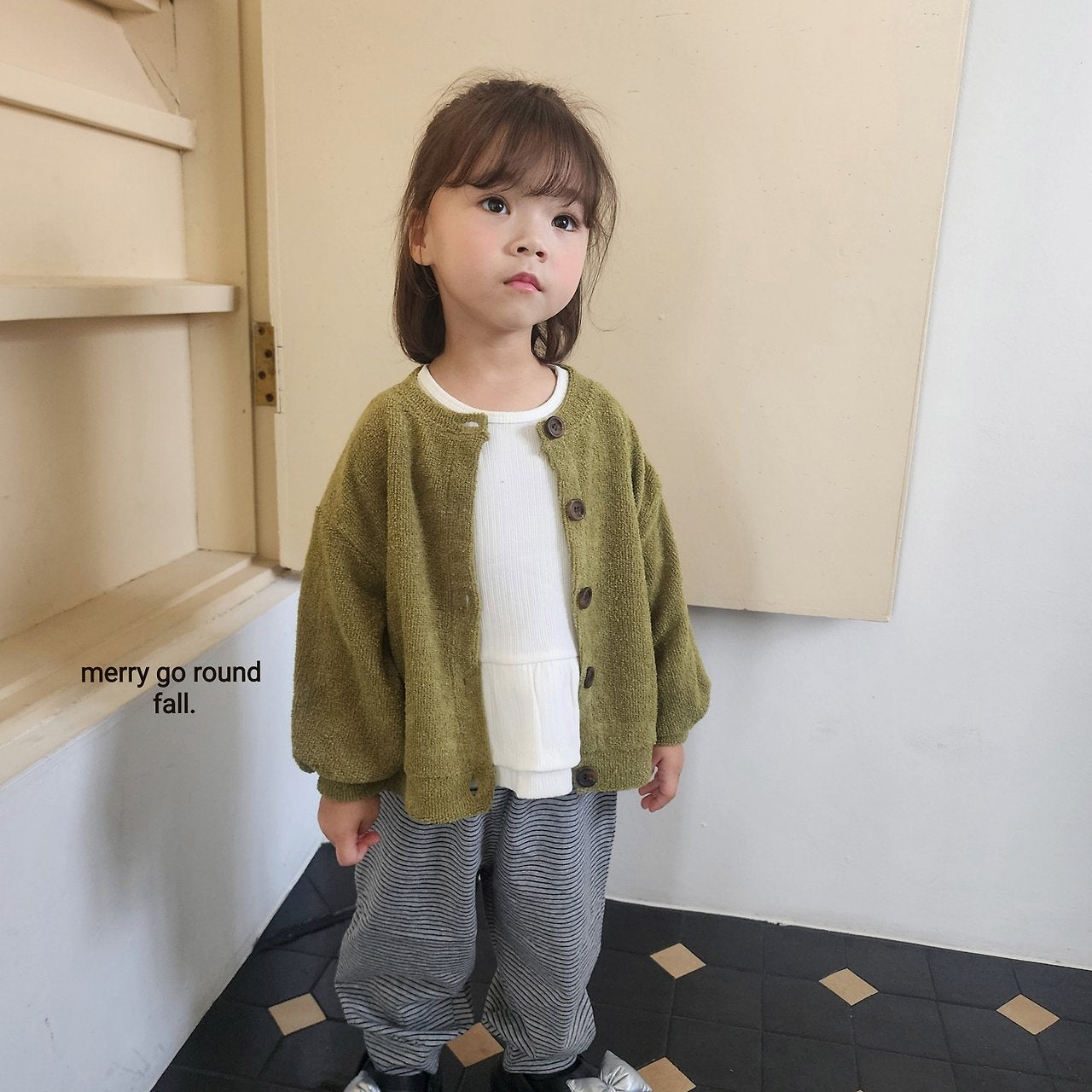 Fluffy Cardigan-merry go round-22