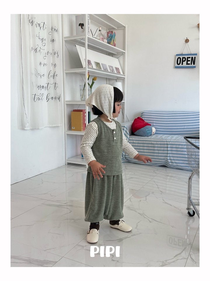 Soft Sleeveless Top-pipi-9