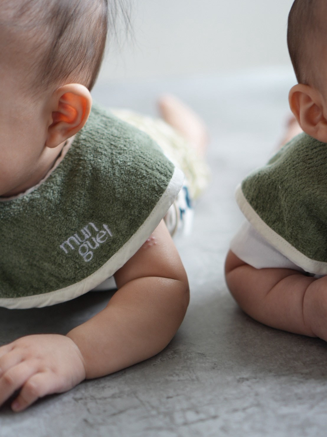 9/4 販売スタート　munget bib /mun kodomofuku