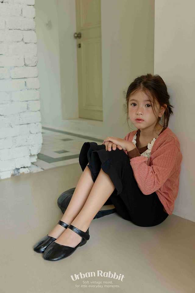 Deep V Frill Knit-urban rabbit-21