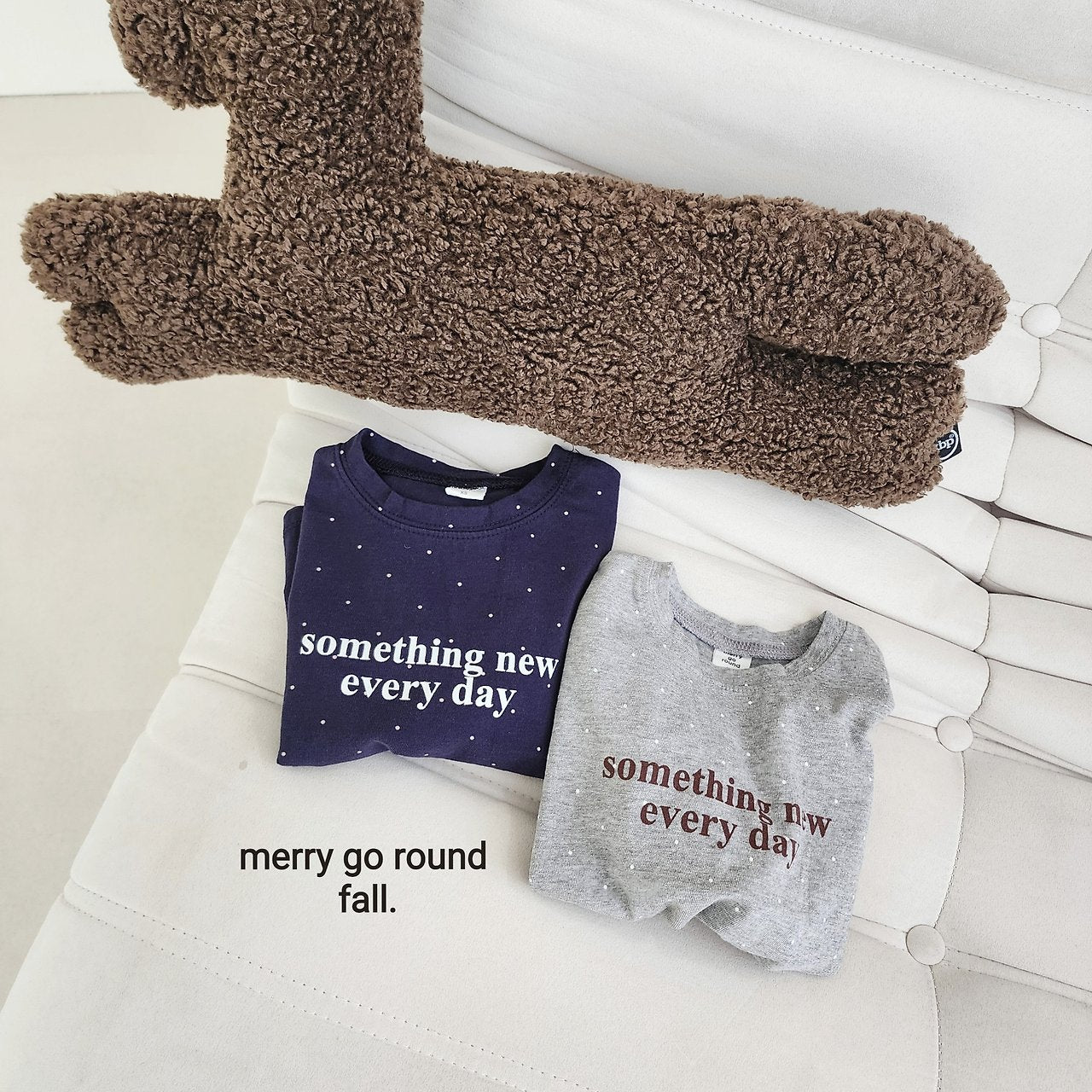 Mini Dot T-Shirt-merry go round-23