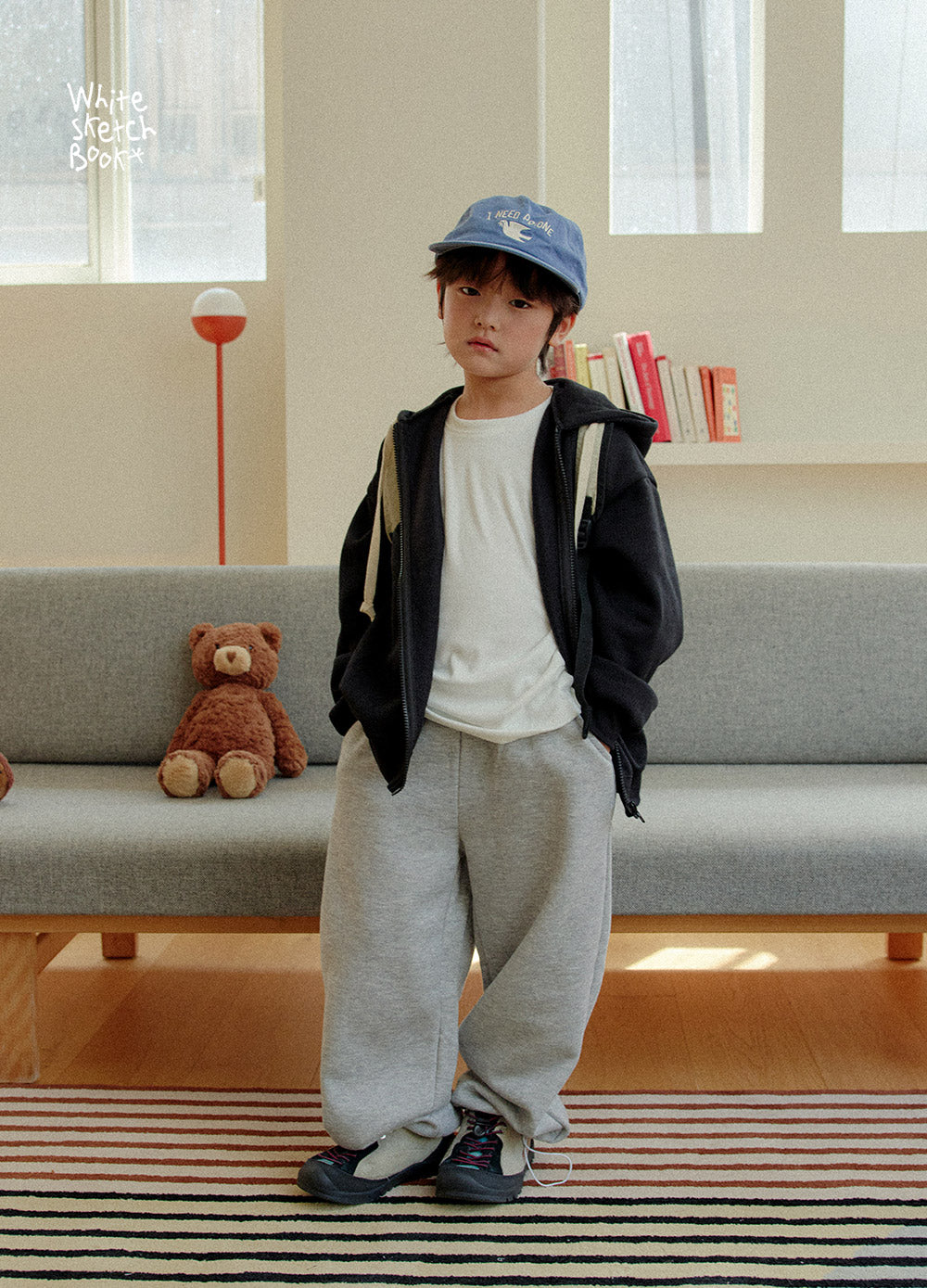 Mir Brushed-Fleece Drawstring Pants-white sketch book-36