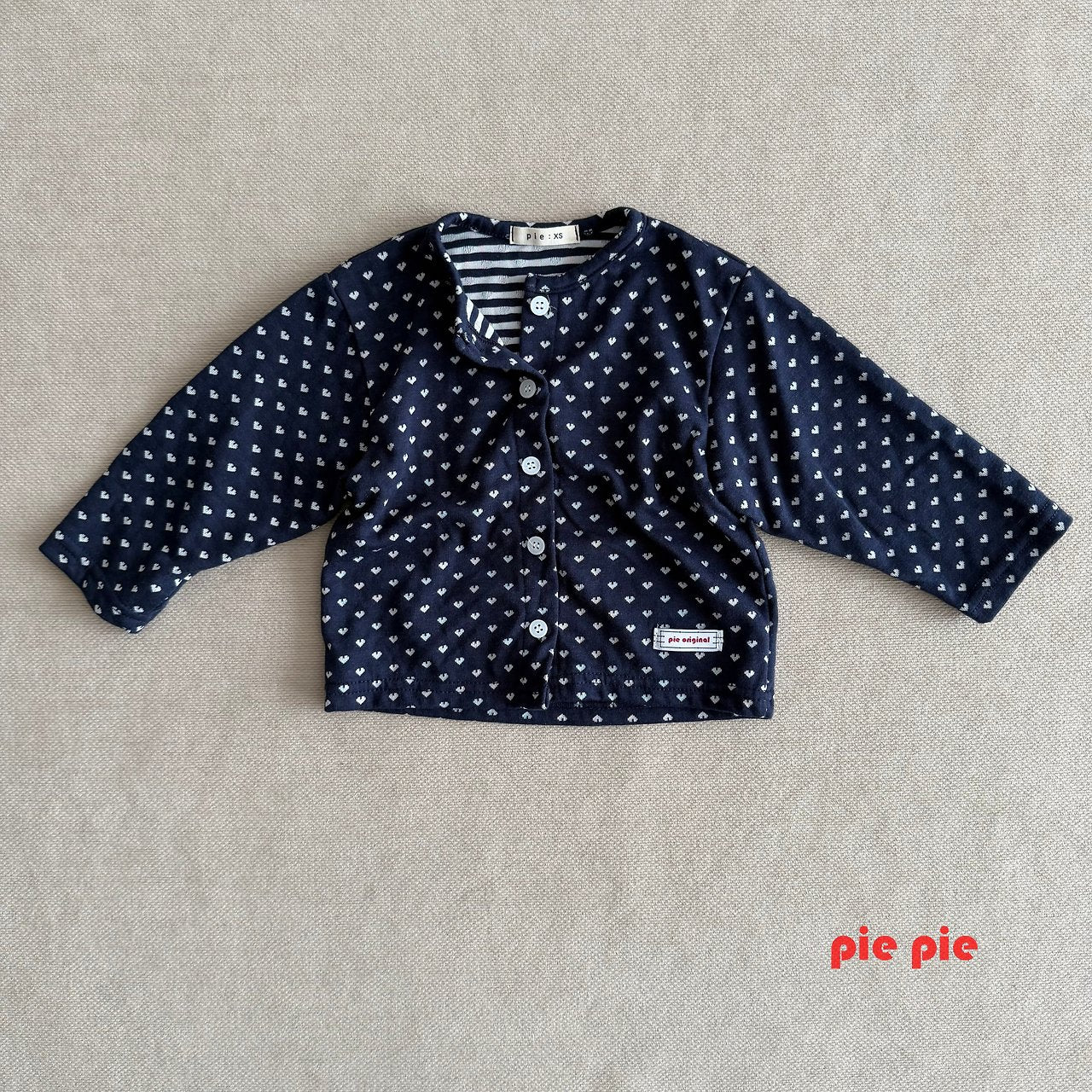 Heart Cardigan - pie-32
