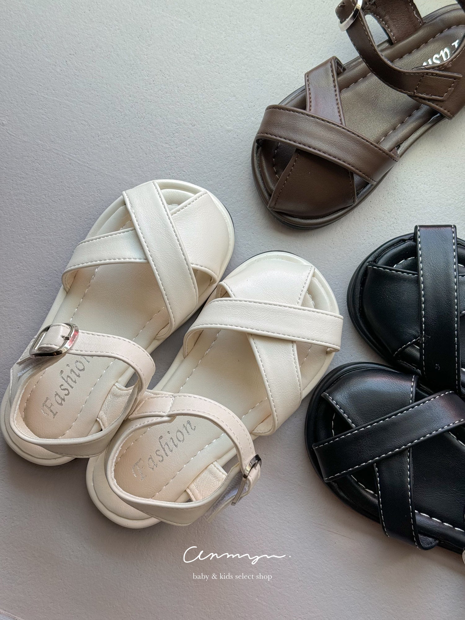 ｜即納｜classical cross sandals