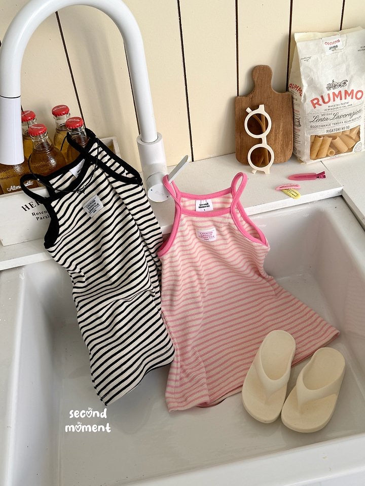 label stripe onepiece-second moment-43
