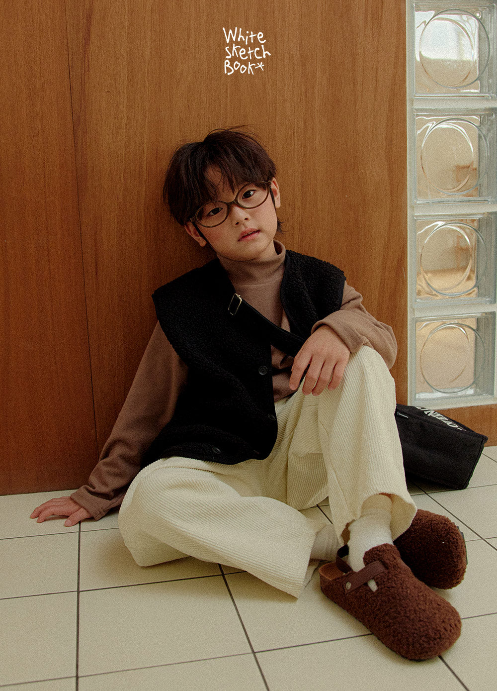 Baggy Corduroy Pants-white sketch book-39