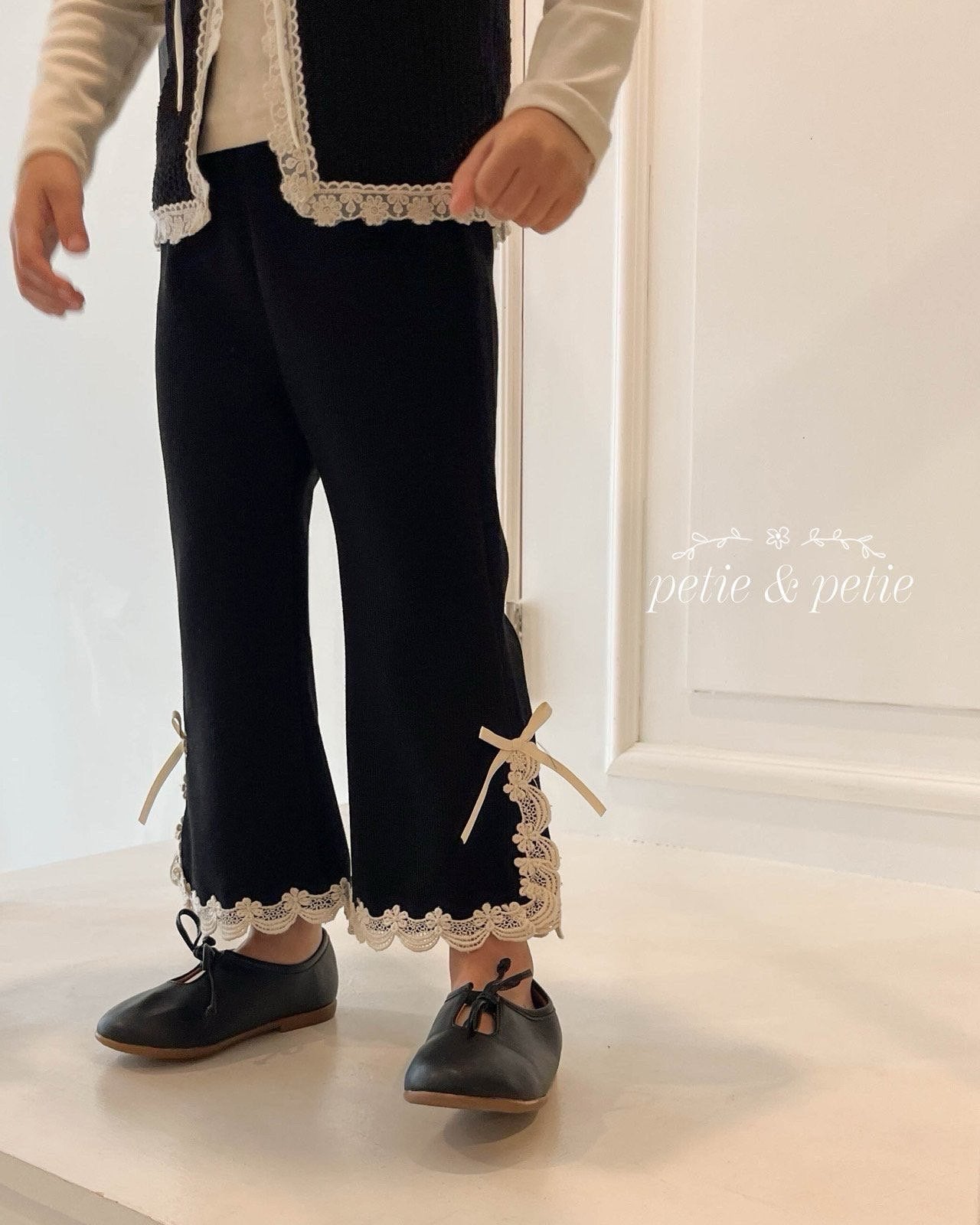 Sally Lace Flare Pants-petit petit-40