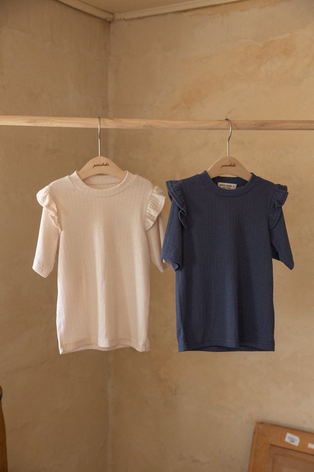 Manon Wing T-perrobebe-16