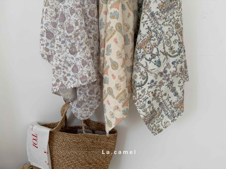 blanket- lacamel - 2