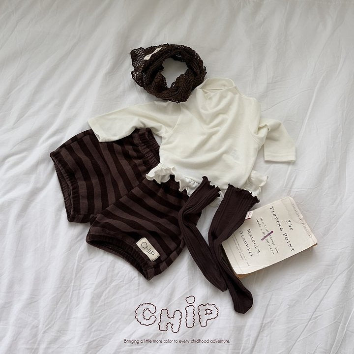 Half-Neck Frill T-Chip-17