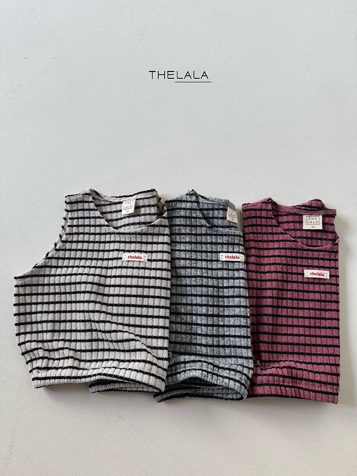 Wow Sleeveless Top-thelala-15