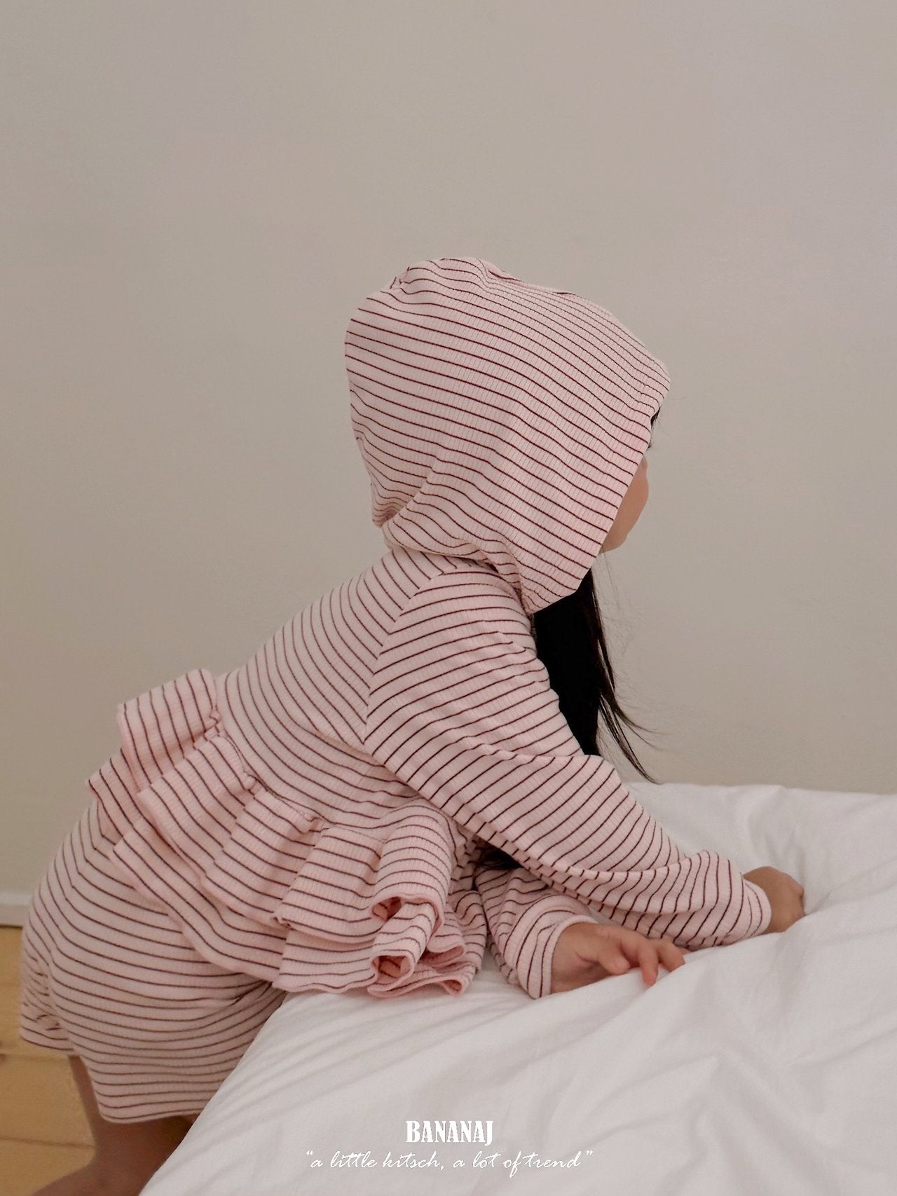 Aino Hood Tee-banana.j-024