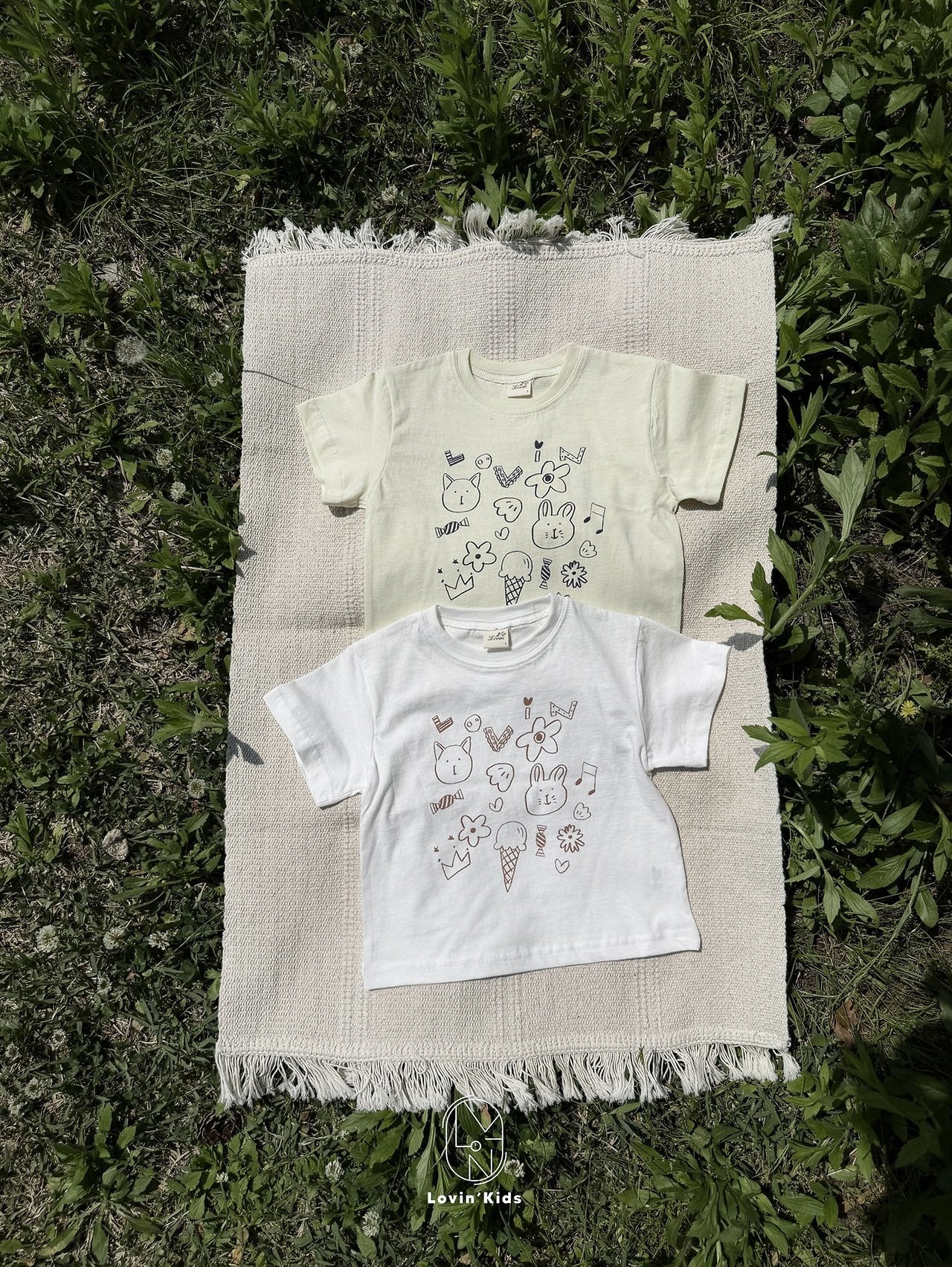 Sketch Tee-Lovin-2-16