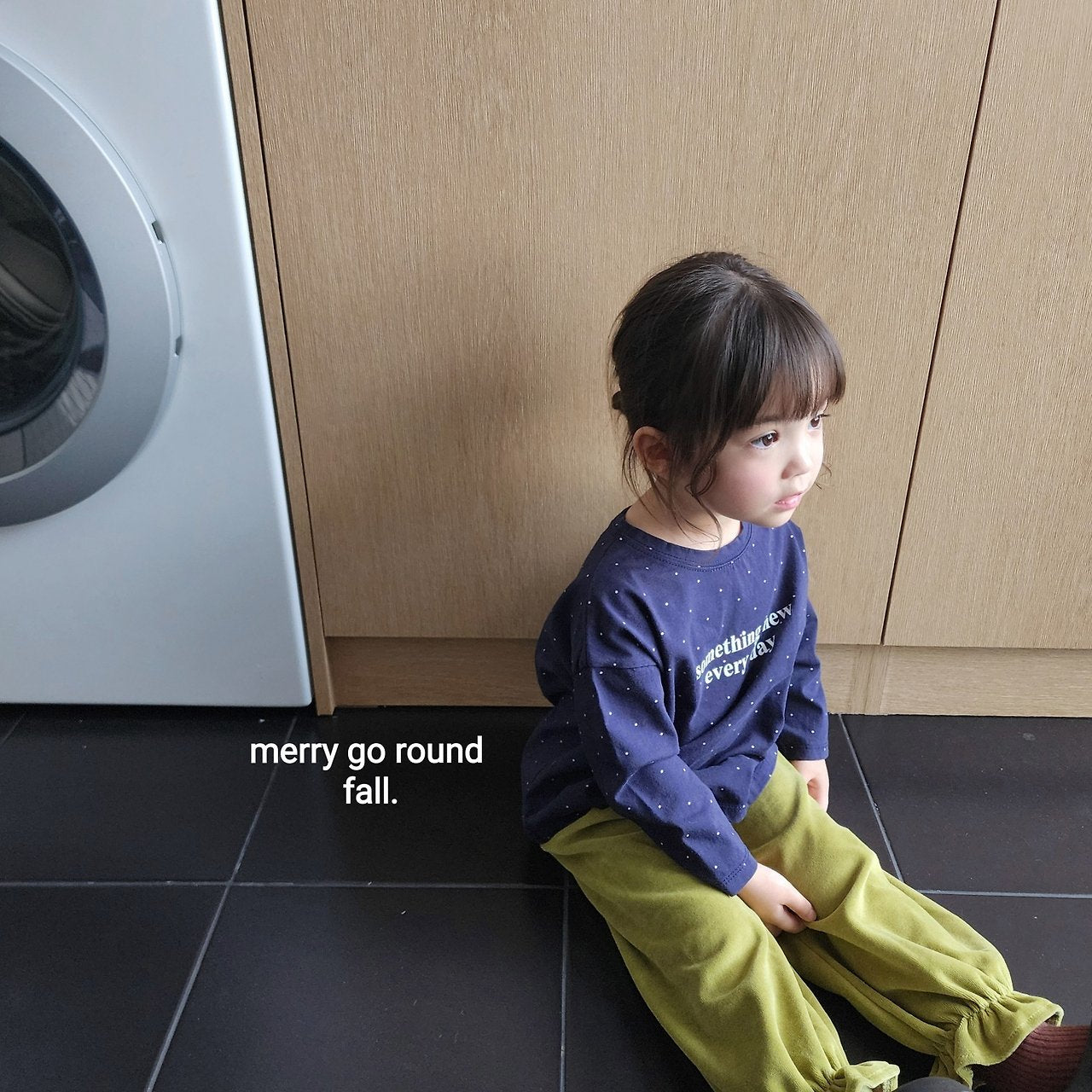 Mini Dot T-Shirt-merry go round-23