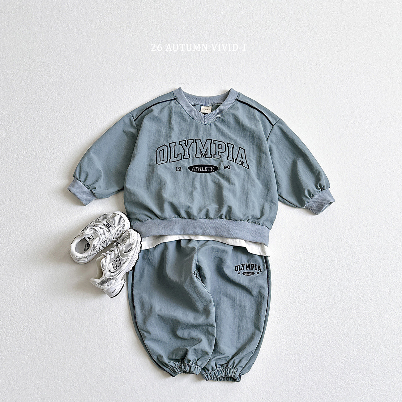 Crisp Olympia Sweatshirt-vivid-i-60