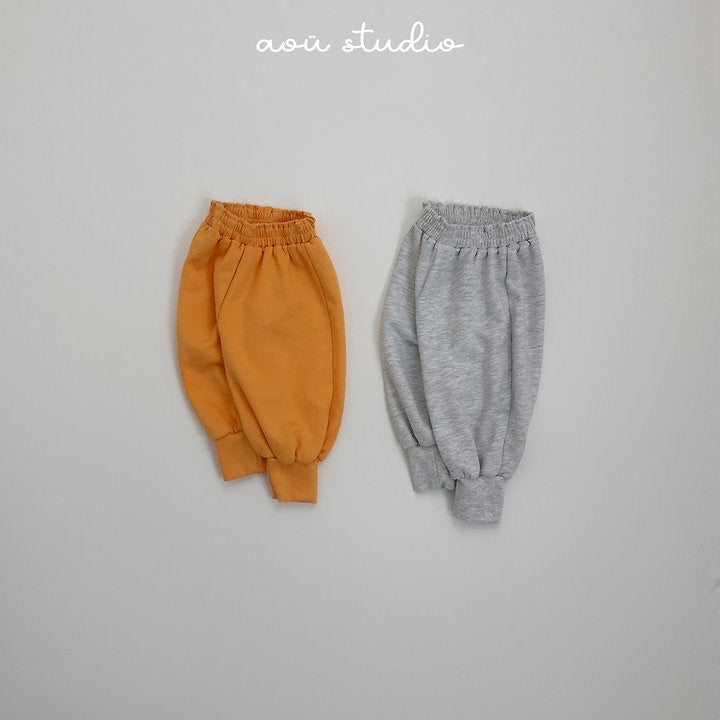 Nyunyu Jogger-aoü studio-24
