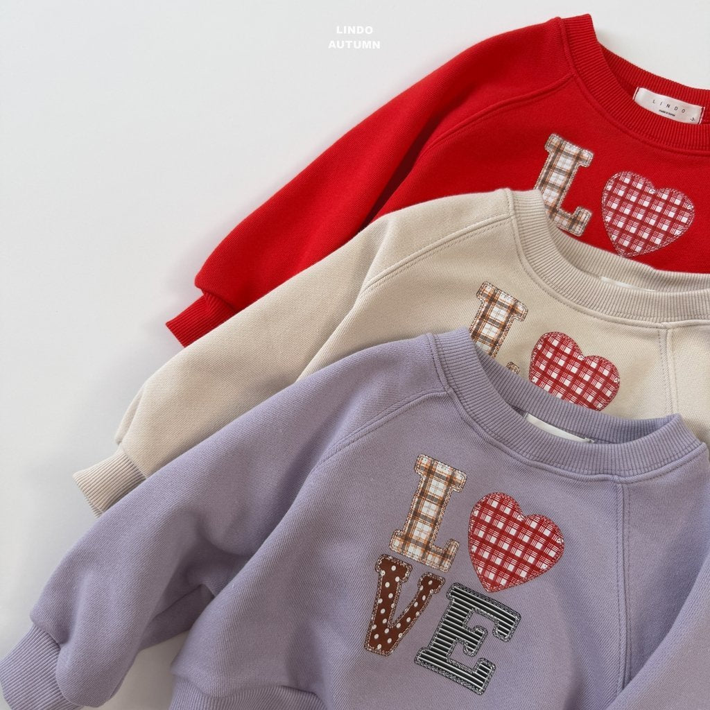 Love Heart Sweatshirt-LINDO-17