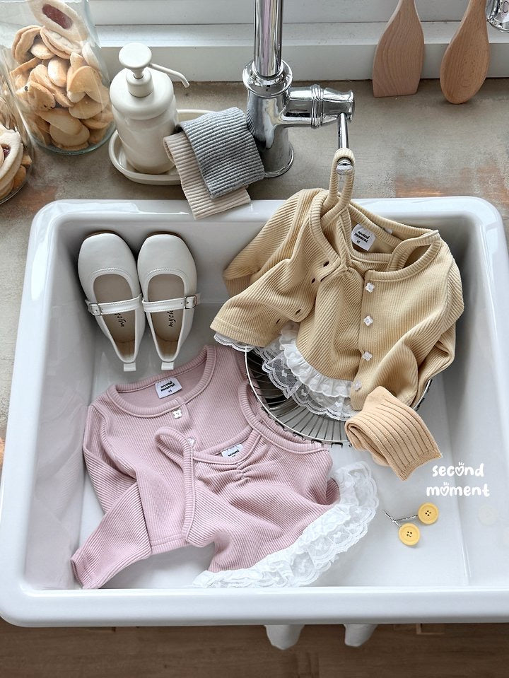 Smoothie Cardigan Set-second moment-24