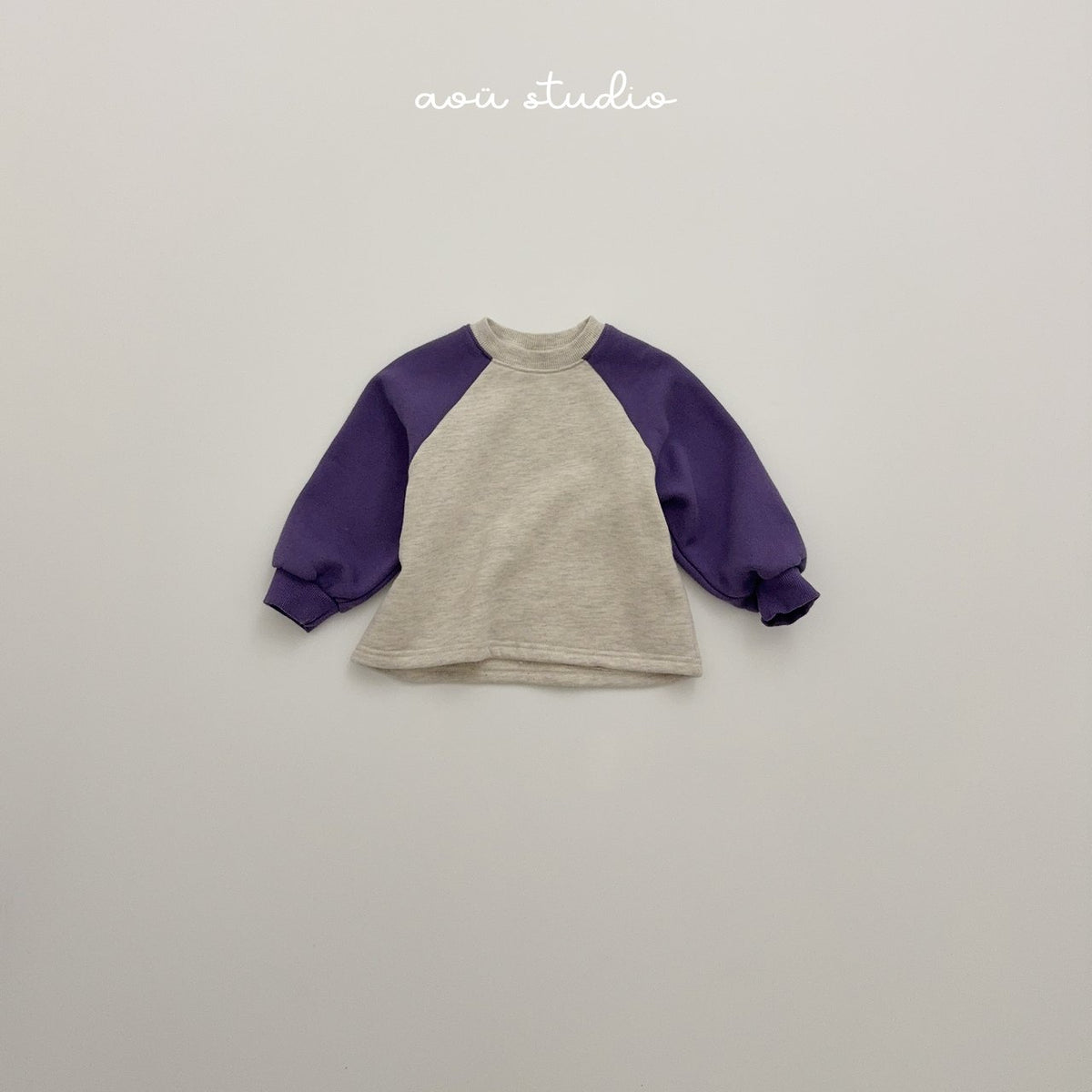 Fine Raglan T-aou studio-8