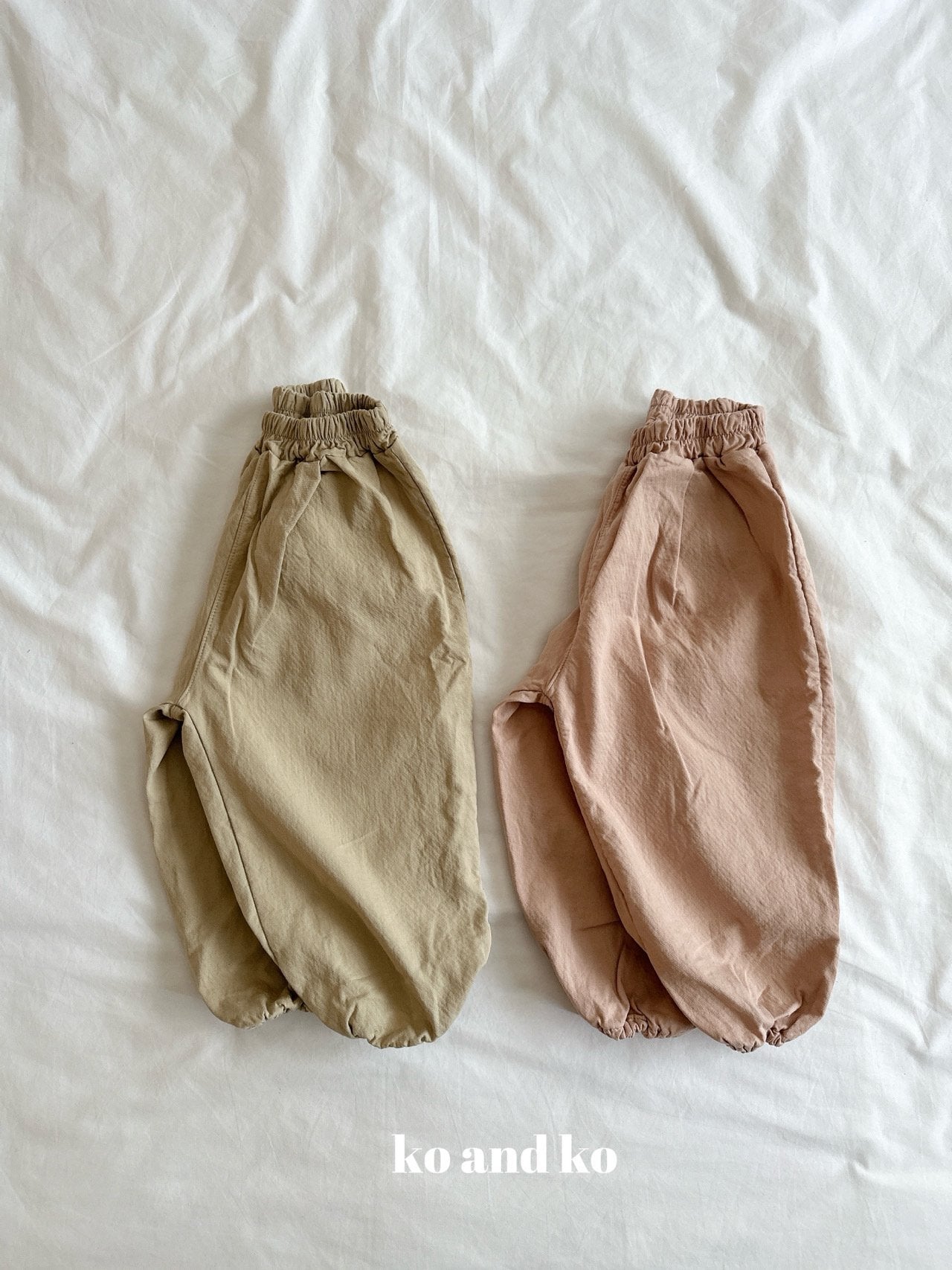 Pleated Jogger Pants-ko and ko-40