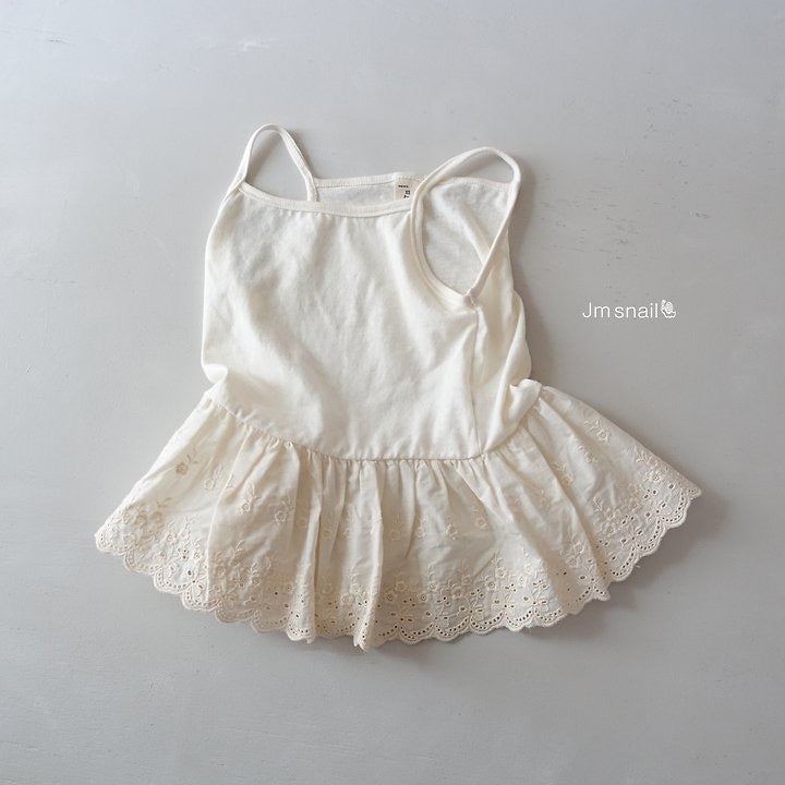 Lace-Trim Camisole-jmsnail-11
