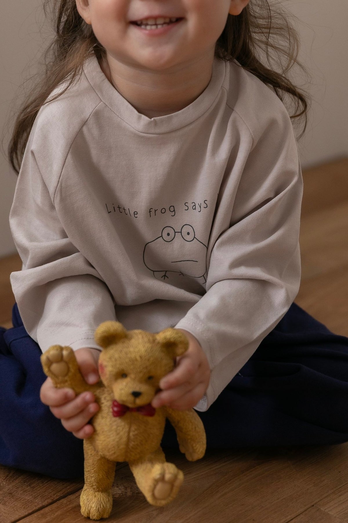 Frog Raglan-oatmeal-6