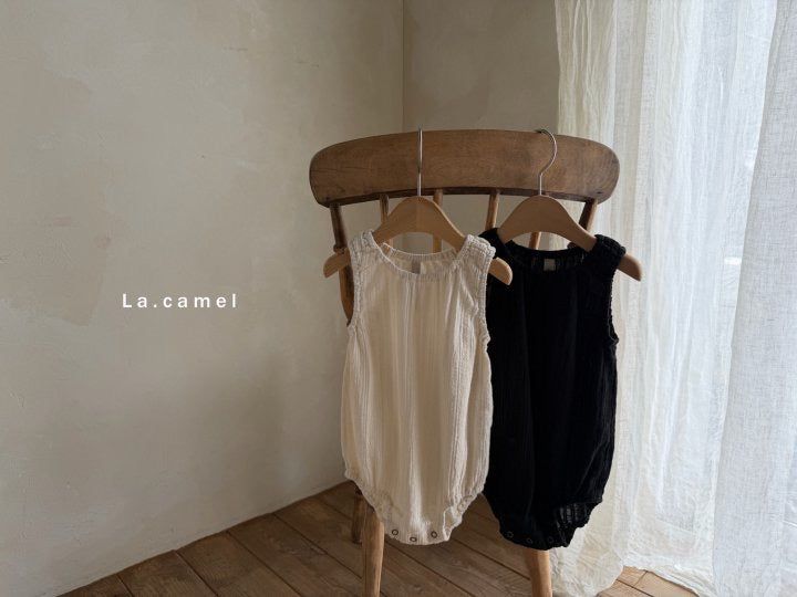 mild suit - lacamel -33