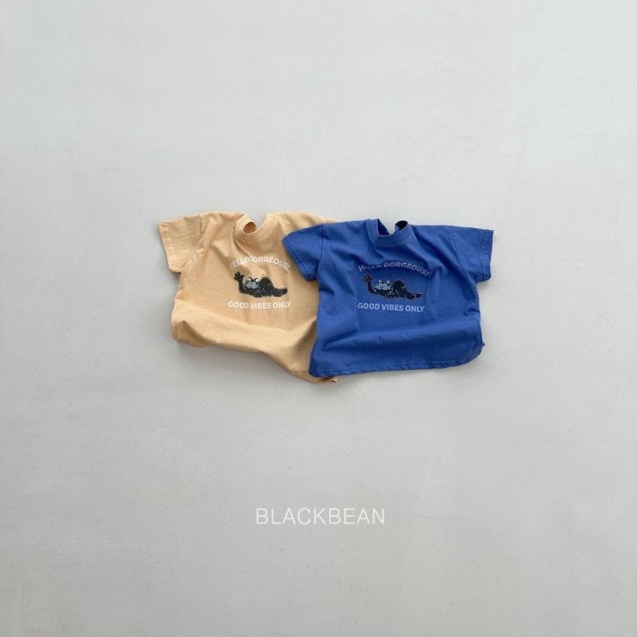 Hello Tee-blackbean-8