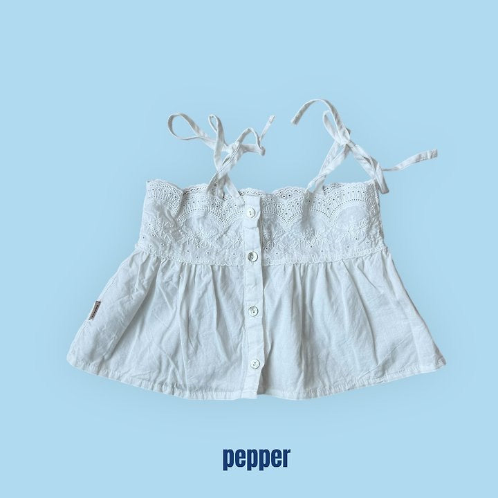 lace blouse-pepper-8