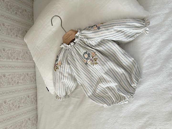 Olivia Embroidery Romper-monbebe-45