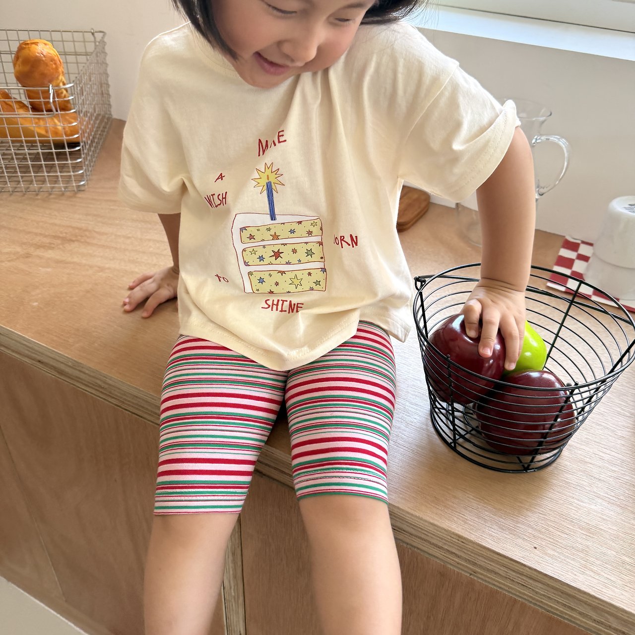 Star Cake Short Sleeve Tee-nightbebe-2-003