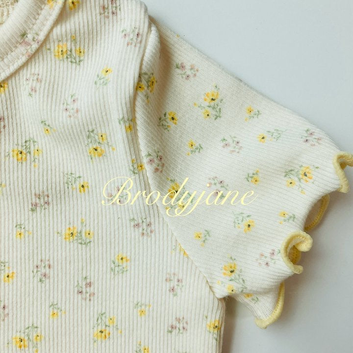 Butterfly Flower Series-brodyjane-2