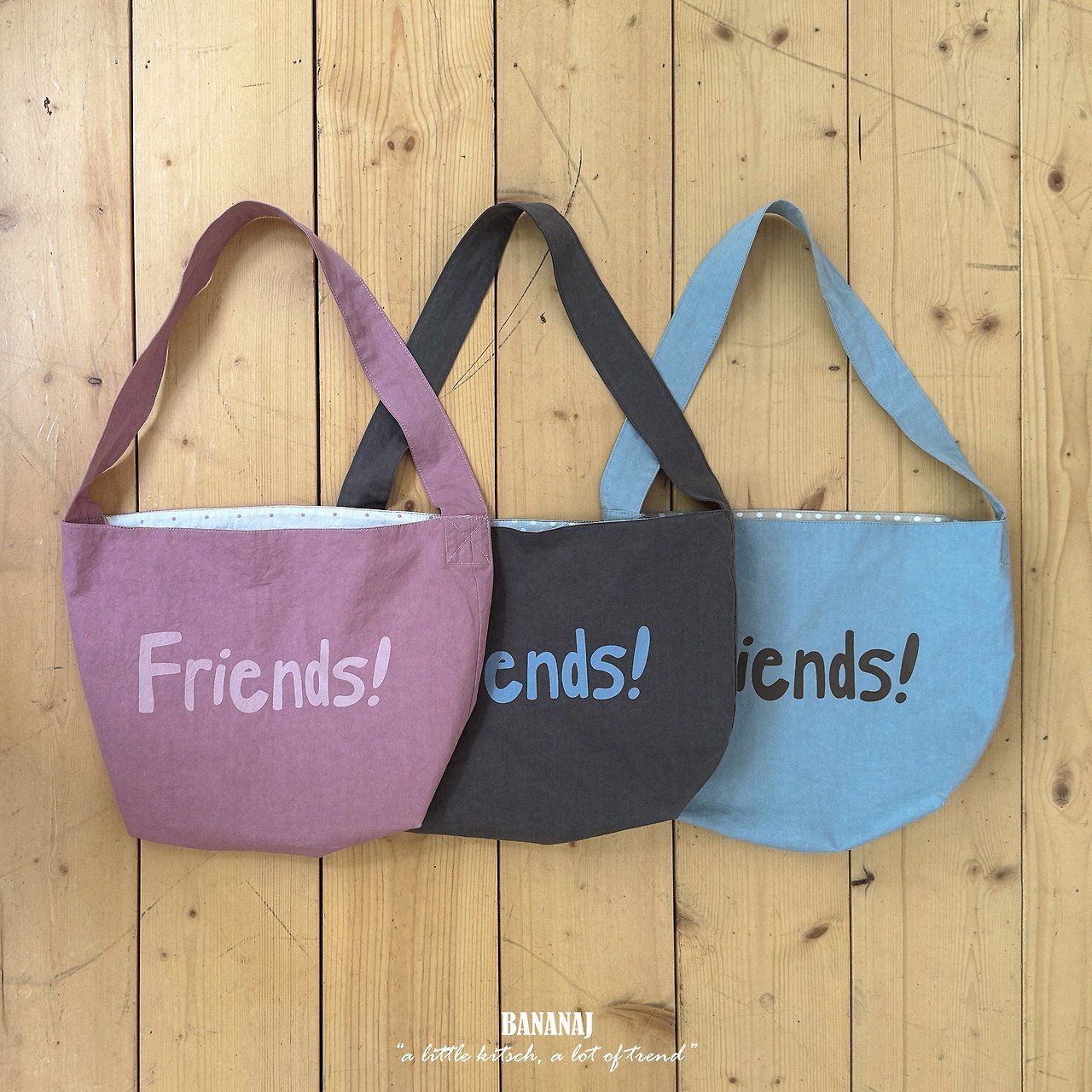 Friends Reversible Crossbody Bag-banana.j-47