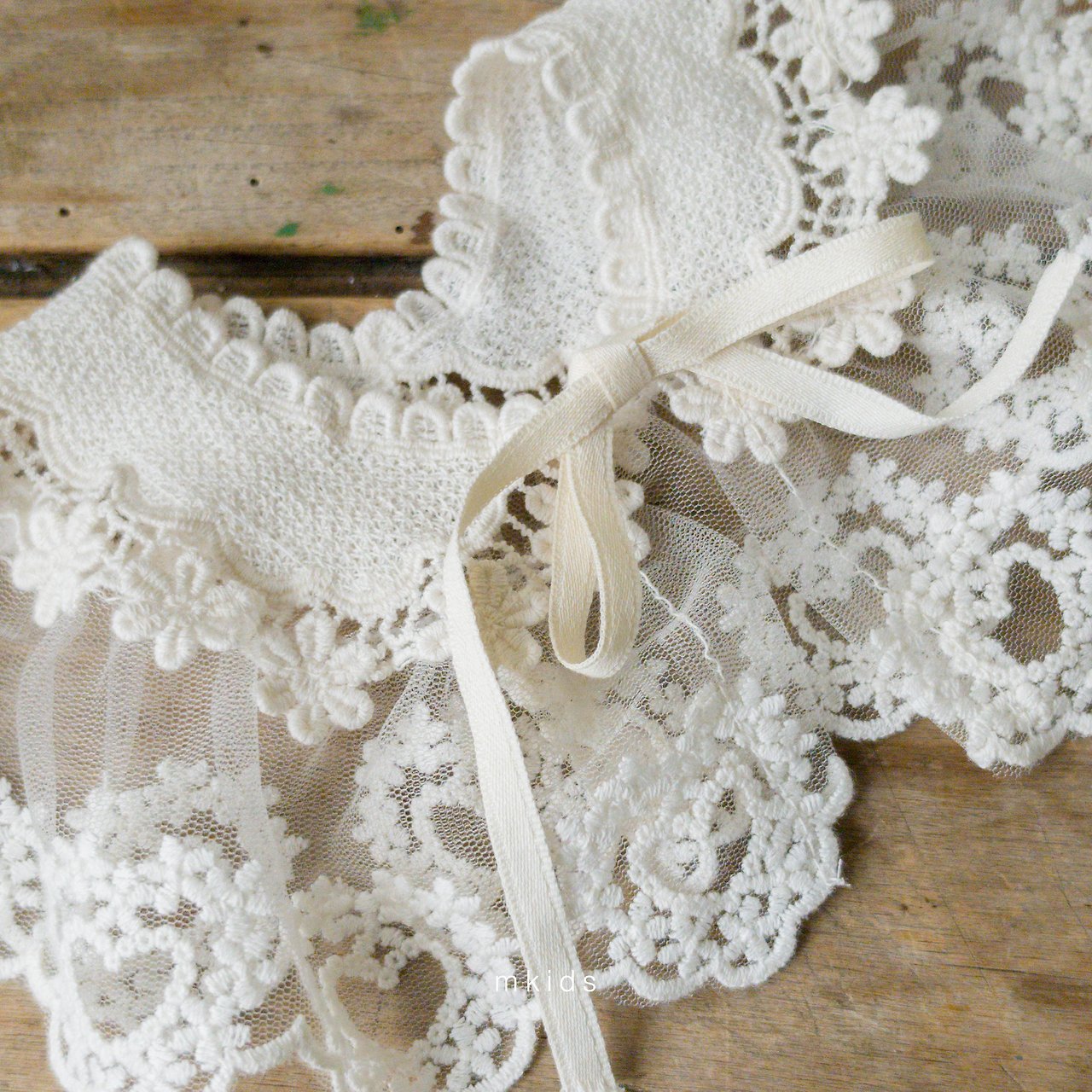 Cecil Lace Cape - MKIDS - 007