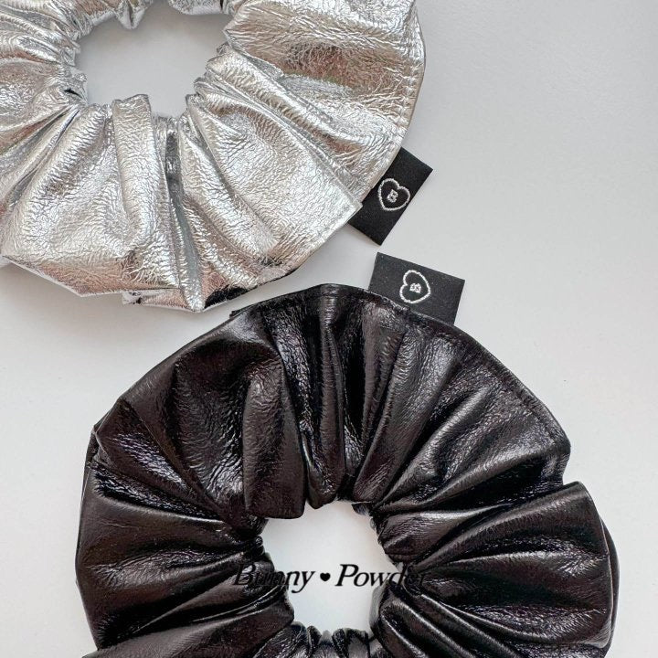 glossy scrunchie-bunnypowder-11
