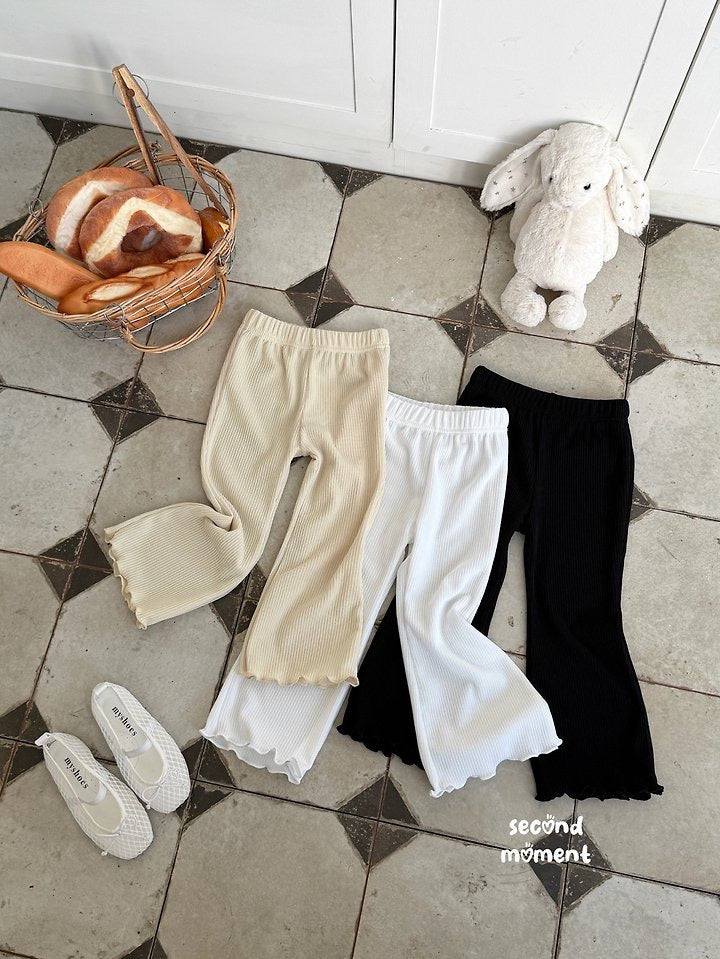 wrinkle pants-second moment-31
