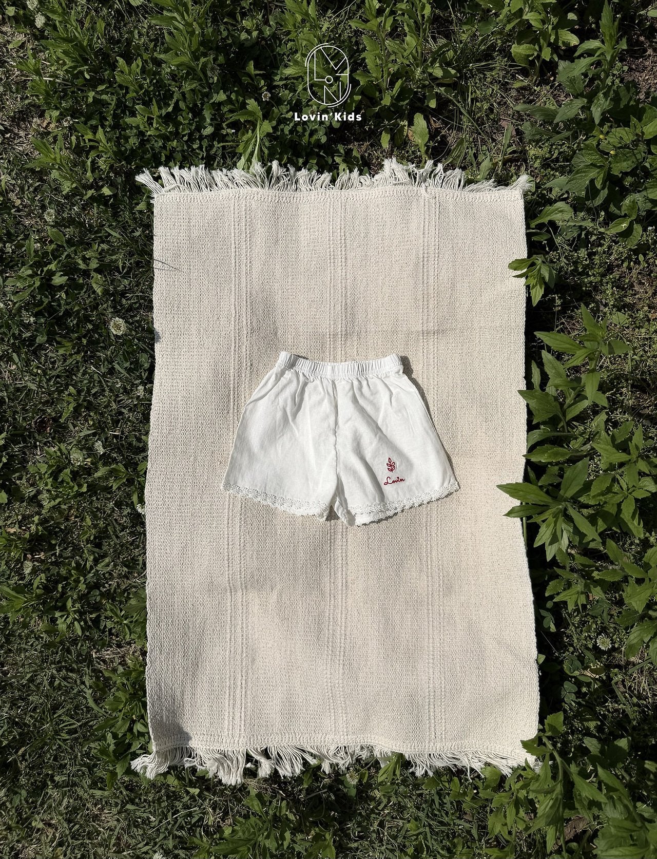 Blanc Embroidery Shorts-Lovin-2-8