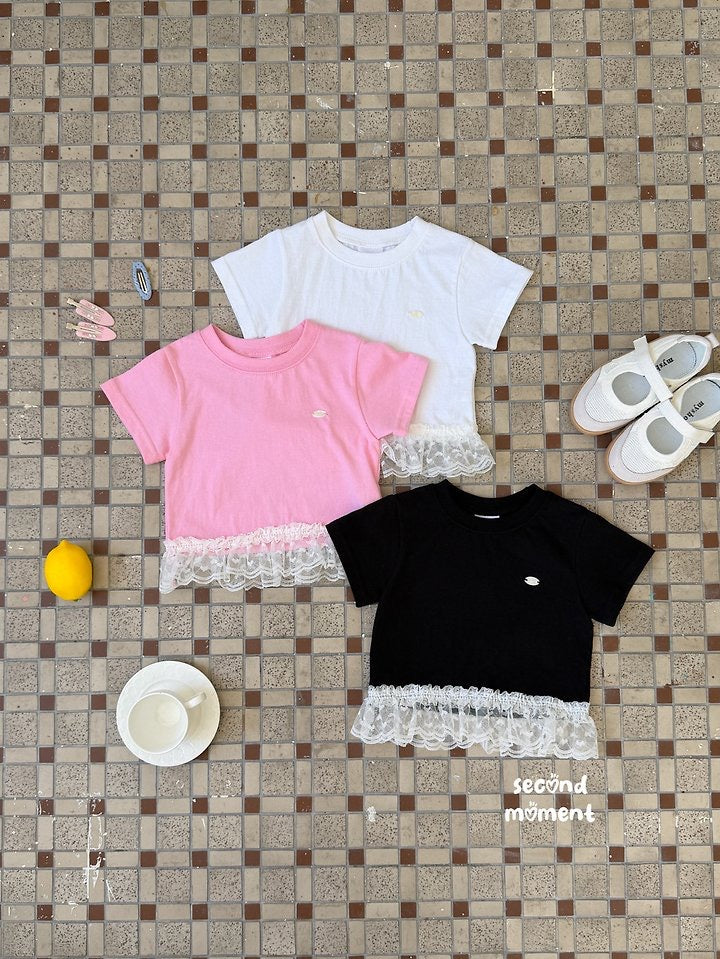 bella lace tee-second moment-16