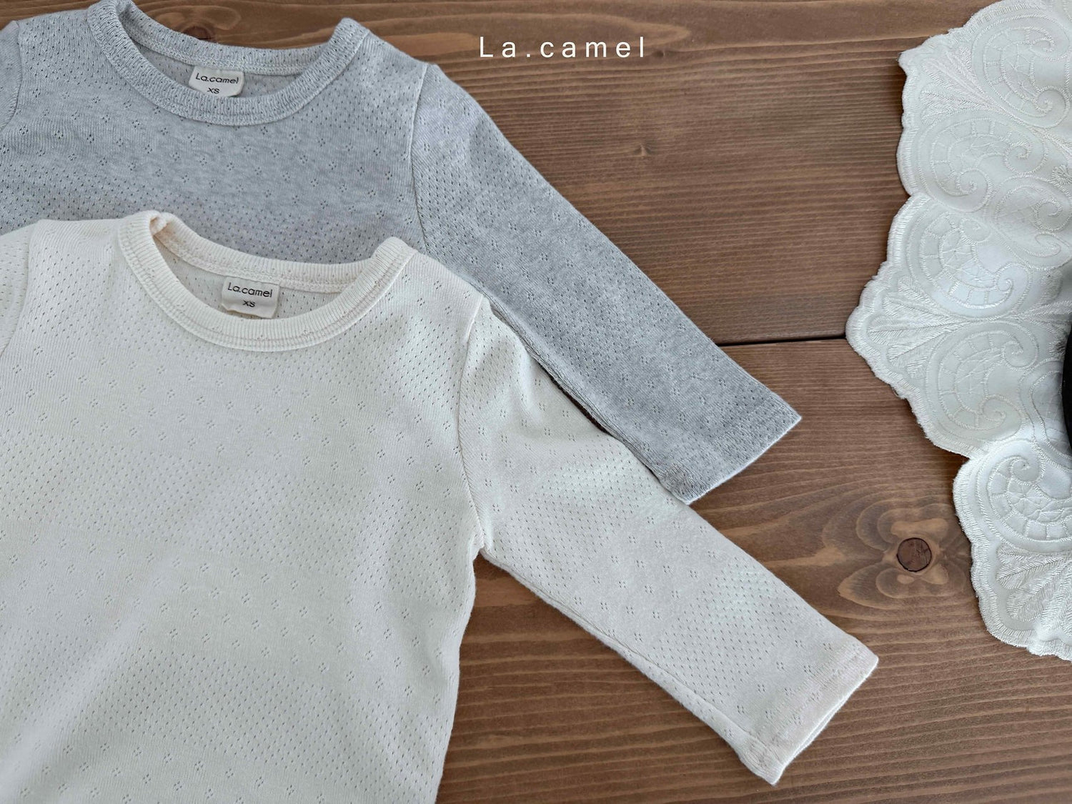 New Eyelet T-la.camel-1